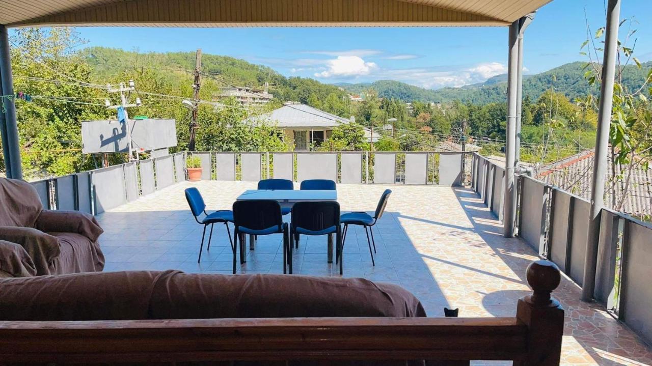Belas House With Terrace Kutaisi Rum bild