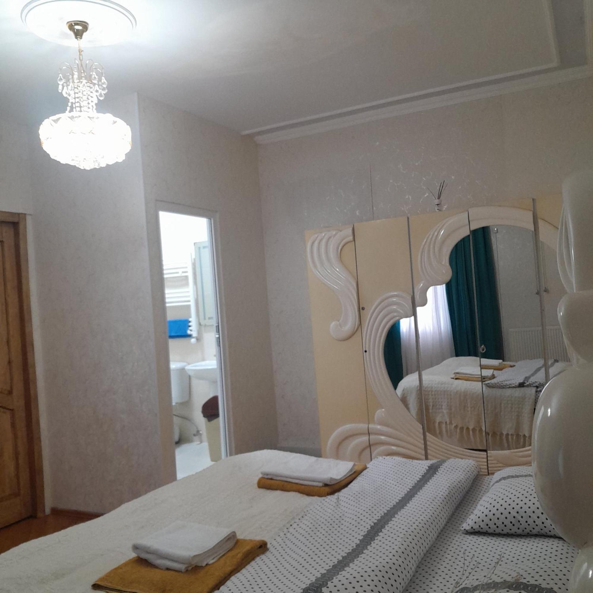 Belas House With Terrace Kutaisi Rum bild